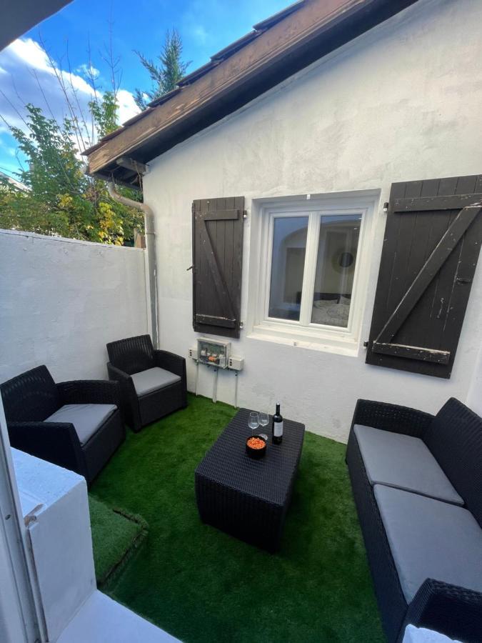 Salies-de-Béarn Appartement Hors Du Commun Avec Son Jacuzzi מראה חיצוני תמונה
