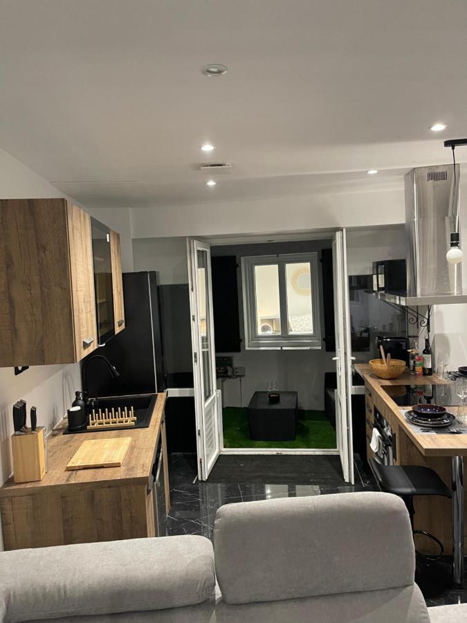 Salies-de-Béarn Appartement Hors Du Commun Avec Son Jacuzzi מראה חיצוני תמונה